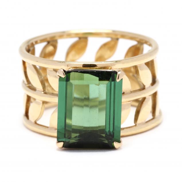 GOLD AND GREEN TOURMALINE RING,