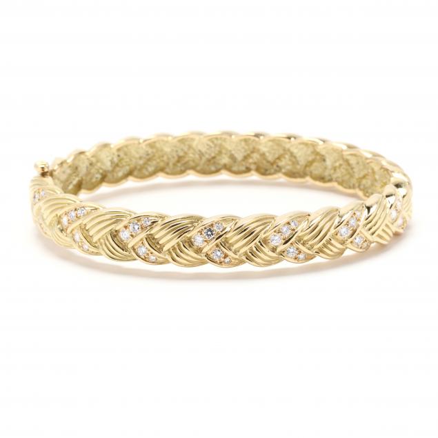 GOLD AND DIAMOND BANGLE BRACELET