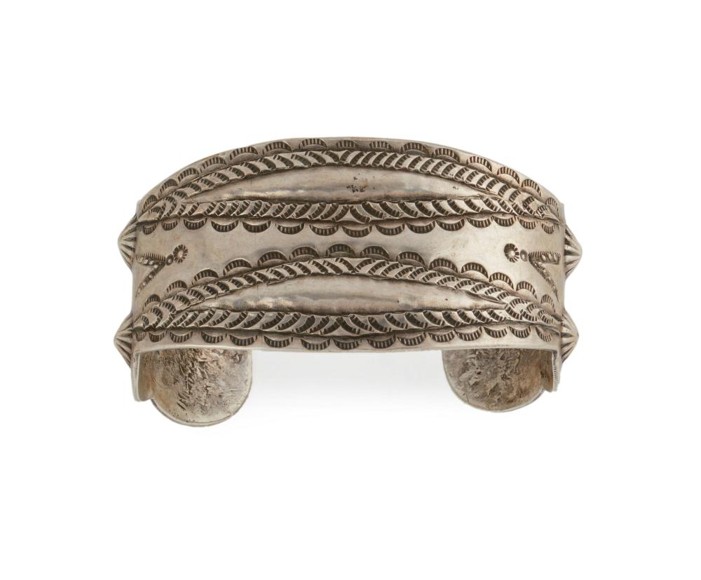 A NAVAJO SILVER INGOT BRACELETA 343045