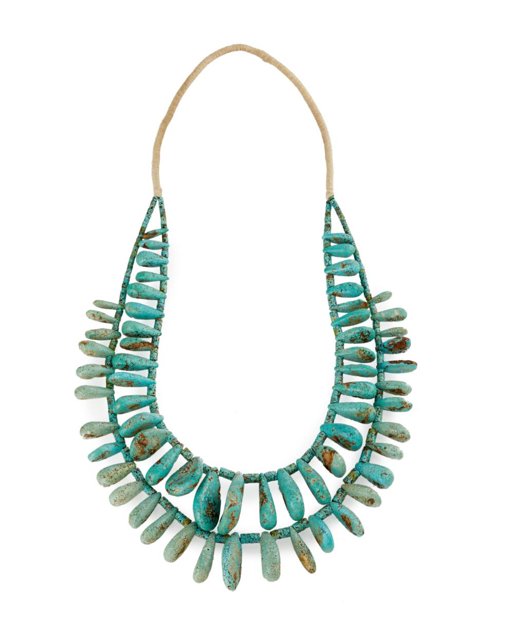 A TURQUOISE NECKLACEA turquoise 34304e
