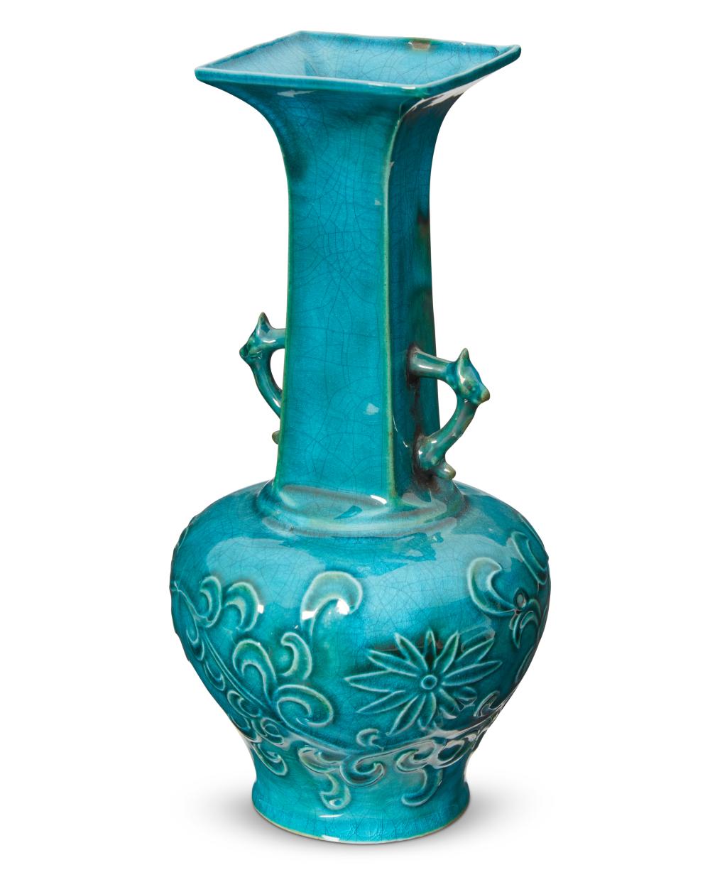 A CHINESE EXPORT BLUE GLAZED PORCELAIN 34334f