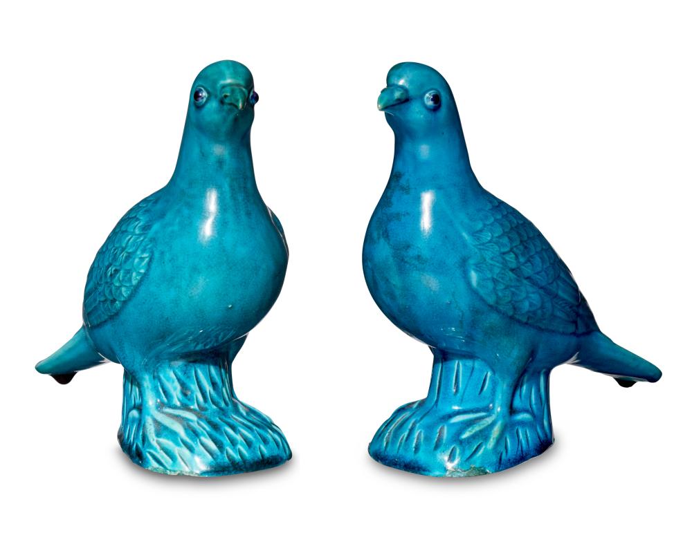 TWO CHINESE EXPORT PORCELAIN PIGEON 343350