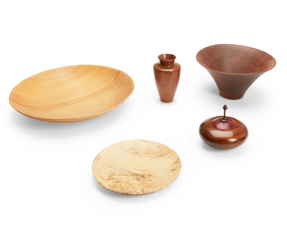A GROUP OF TREEN TABLETOP VESSELSA 343367