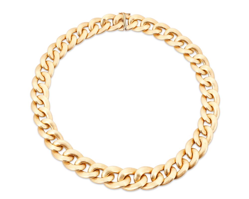 A GOLD NECKLACEA gold necklace,