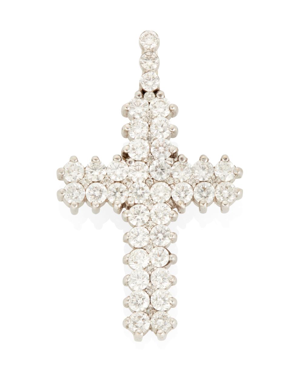 A DIAMOND CROSS PENDANTA diamond 343511