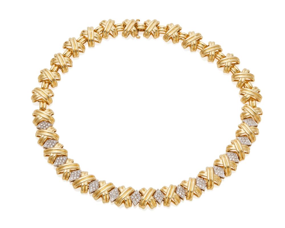 A DIAMOND NECKLACEA diamond necklace,