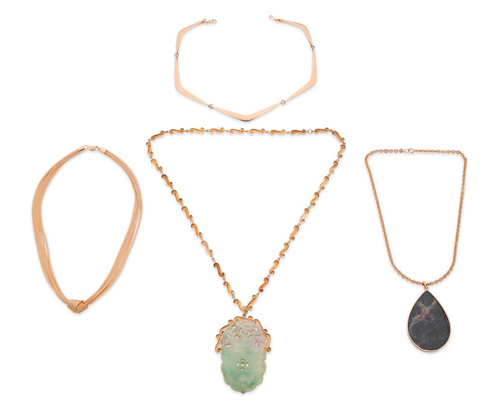A GROUP OF PENDANTS AND NECKLACESA