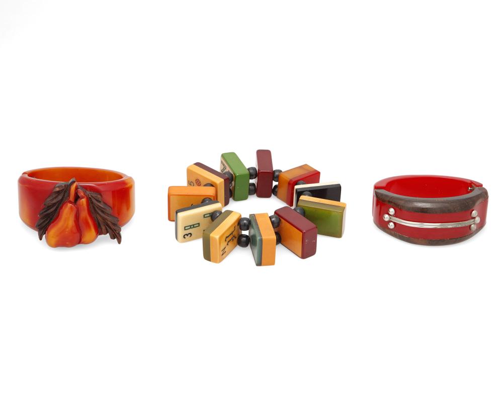 THREE BAKELITE BRACELETSThree Bakelite 34362e