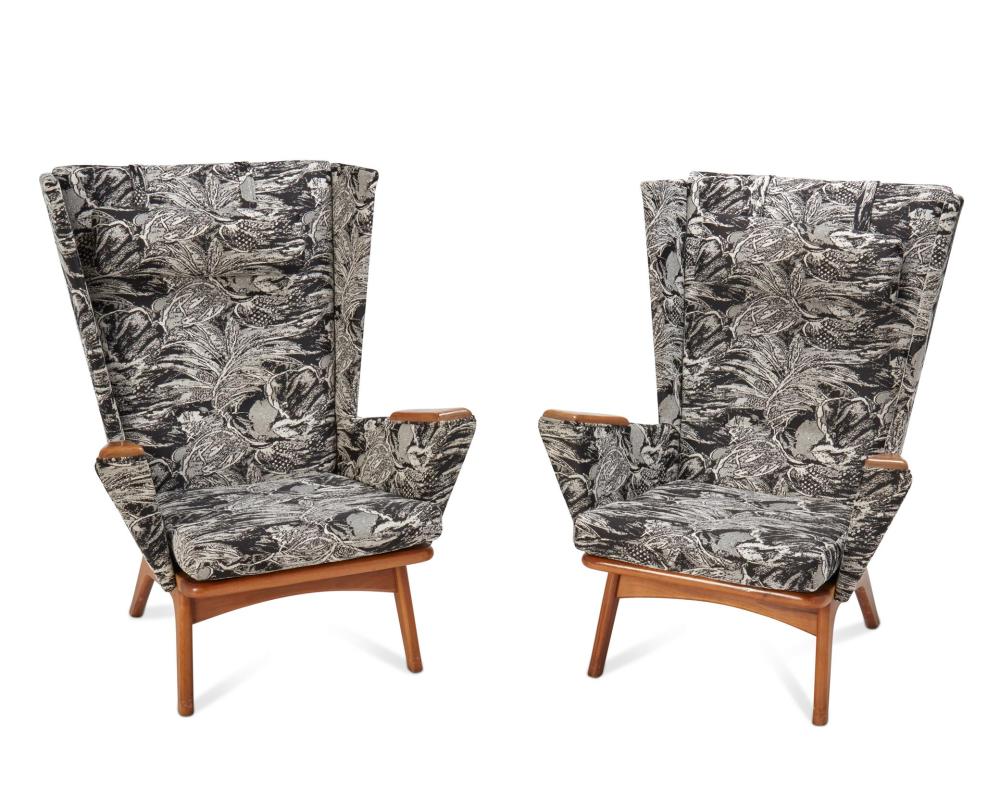 TWO MID-CENTURY MODERN ARMCHAIRSTwo