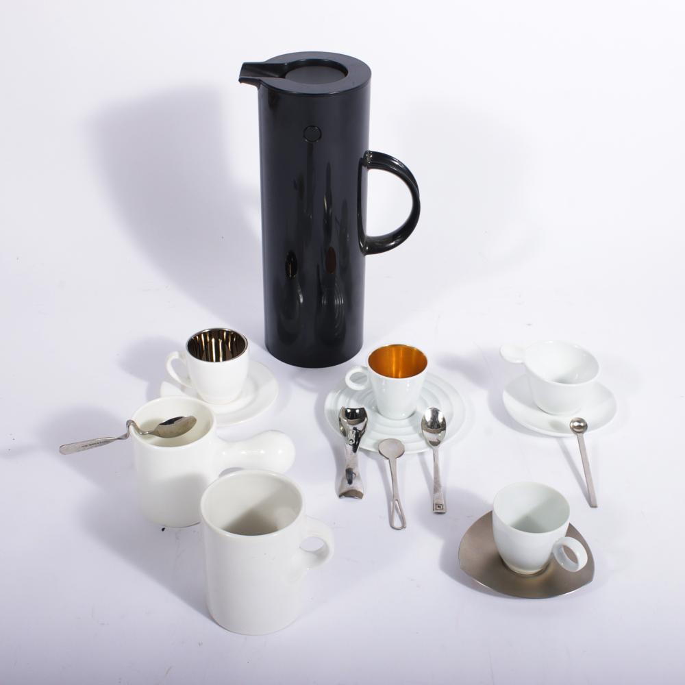 LOT OF 16 MODERN DESIGNER COFFEE SERVICE: