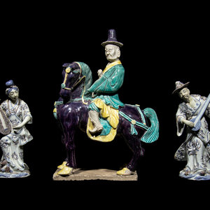 Three Chinese Porcelain Figures the 34697b