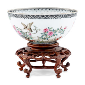 A Fine Chinese Famille Rose Eggshell 3469a3