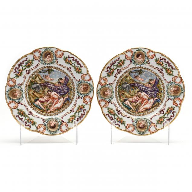 PAIR OF CAPODIMONTE CABINET PLATES 346a5d