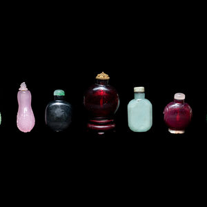 Seven Chinese Glass Snuff Bottles 19th 20th 346a9e