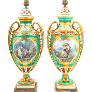 A Pair of Vienna Porcelain Urns Late 346b94