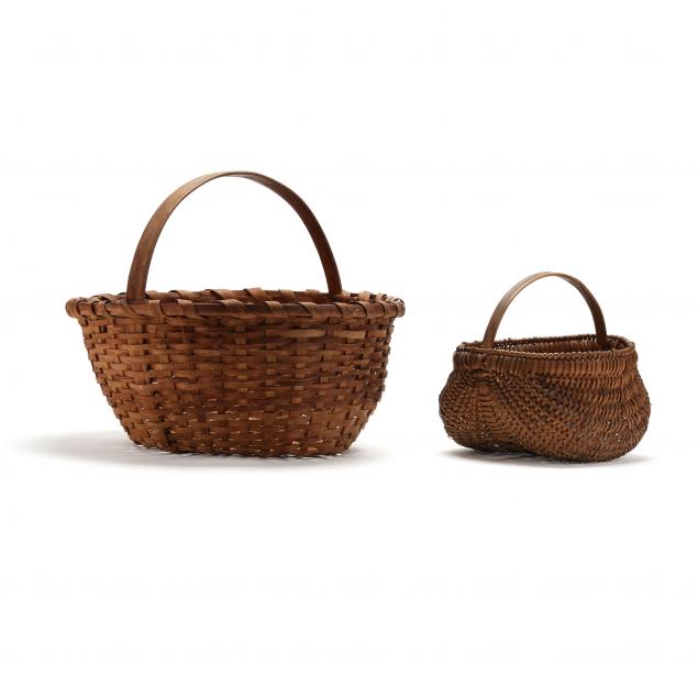TWO VINTAGE BASKETS Early 20th 346bb1