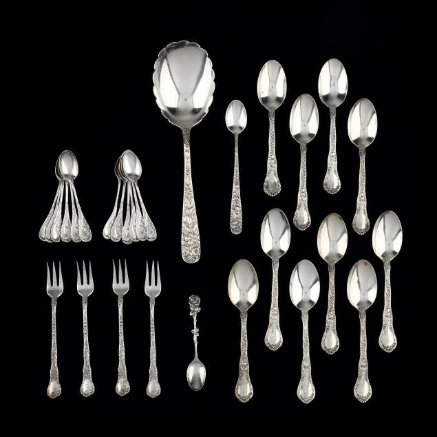 A GROUP OF STERLING SILVER FLATWARE