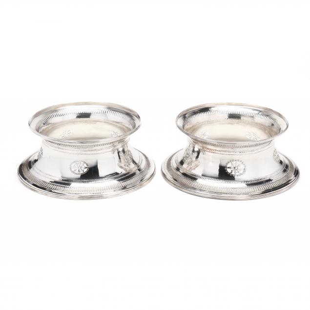 A PAIR OF NEOCLASSICAL SILVERPLATE