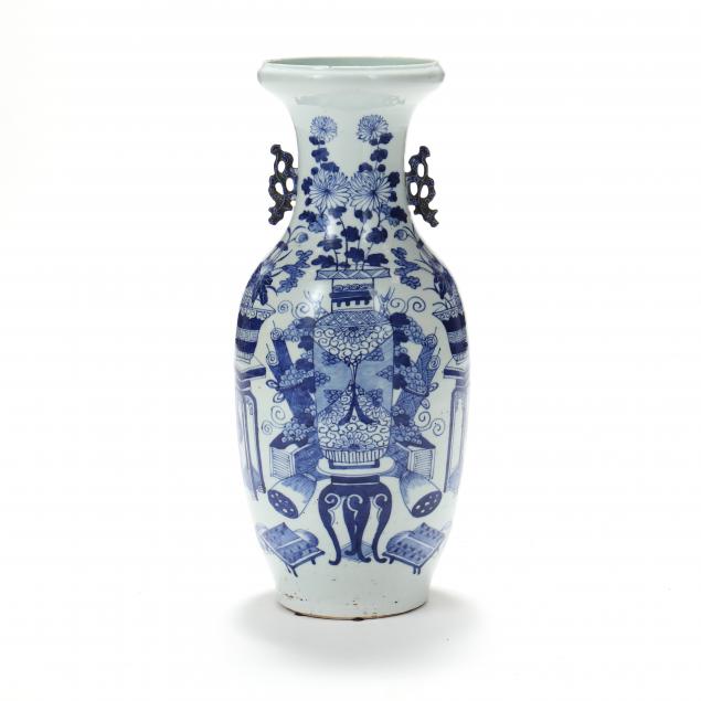 A CHINESE PORCELAIN FLOOR VASE 346cf6