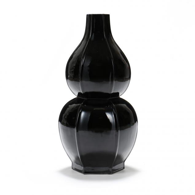 LARGE CONTEMPORARY DOUBLE GOURD BLACK