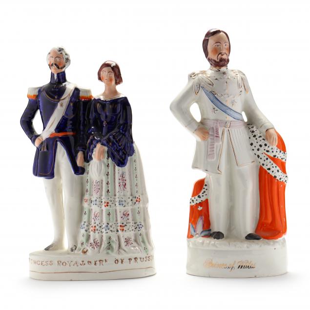 TWO STAFFORDSHIRE FIGURINES OF ROYALS
