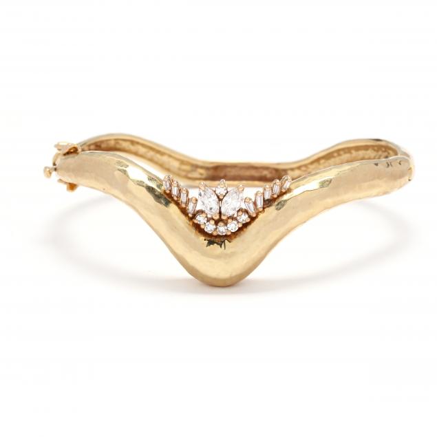 GOLD AND DIAMOND V FORM BANGLE