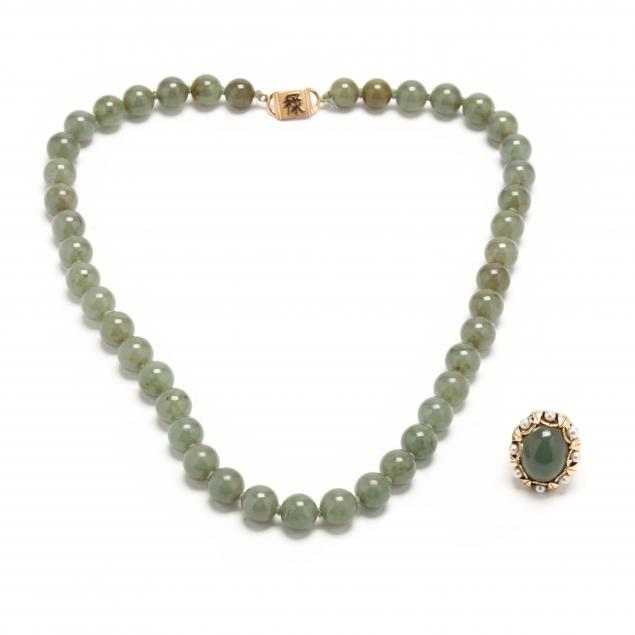 GOLD AND JADE NECKLACE AND RING,