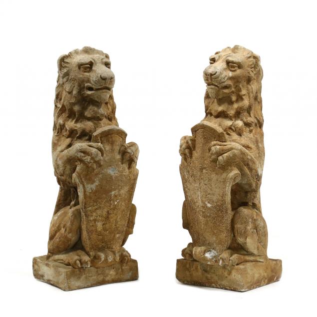 PAIR OF CAST STONE HERALDIC LIONS 34734f