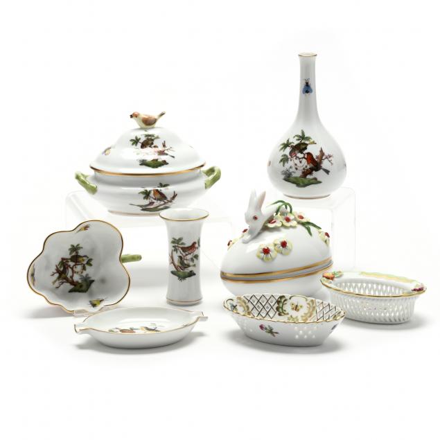 A SELECTION OF SMALL HEREND PORCELAIN