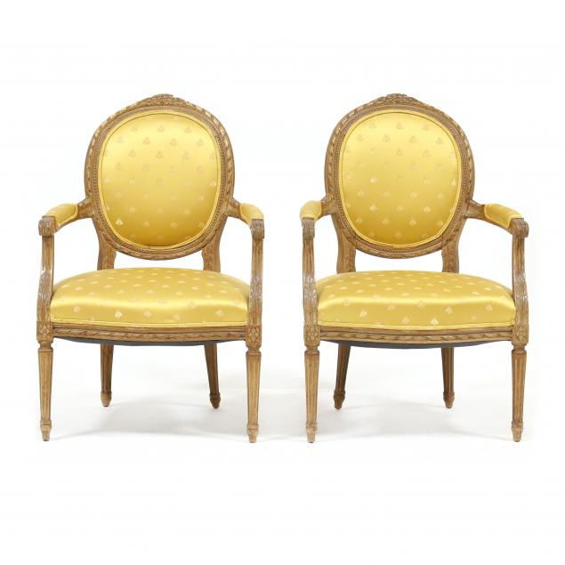 PAIR OF LOUIS XVI STYLE CARVED