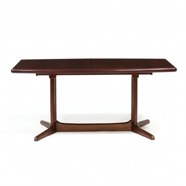SKOVBY, ROSEWOOD DINING TABLE Post