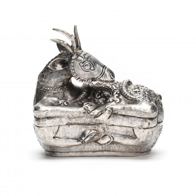 A CAMBODIAN SILVER STAG FORM BETEL 34764b