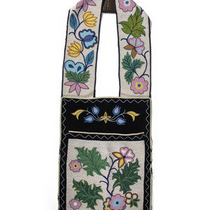 Anishinaabe Beaded Bandolier Bag early 347711