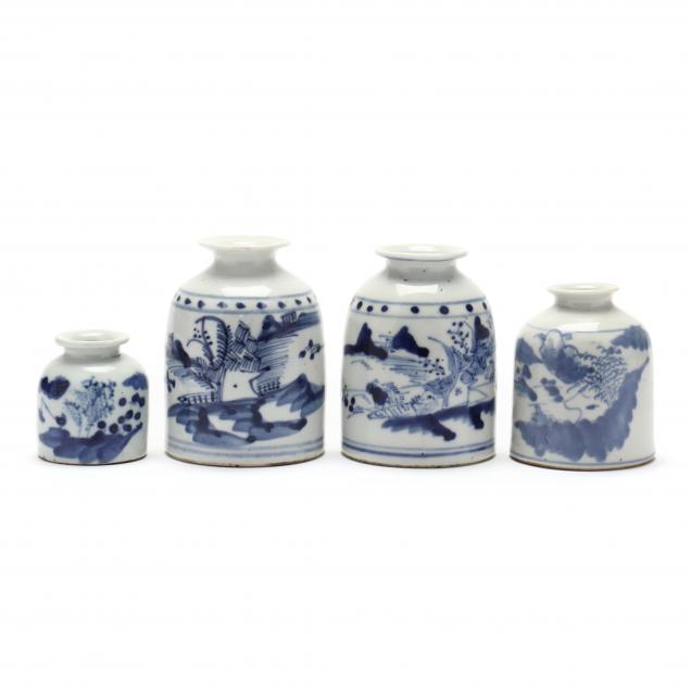FOUR CHINESE BLUE & WHITE PORCELAIN