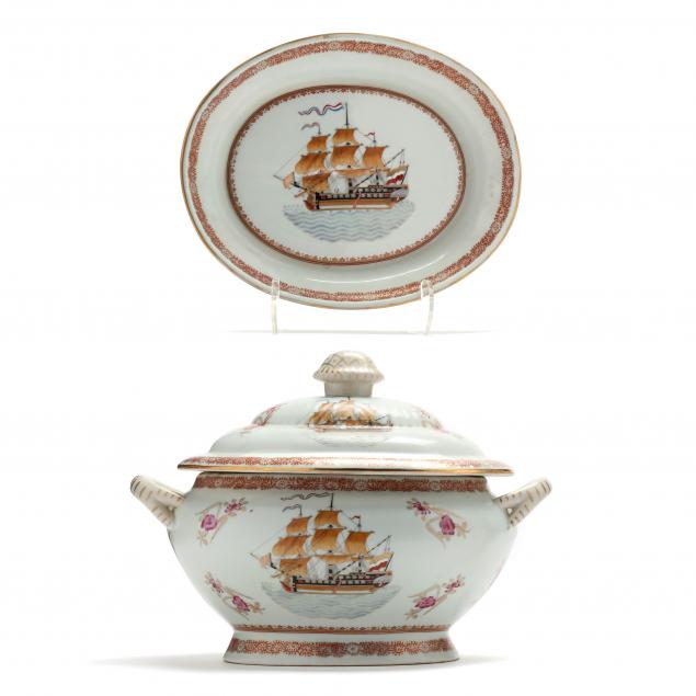 A CHINESE EXPORT STYLE PORCELAIN