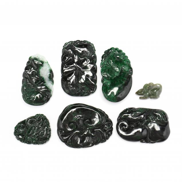 A GROUP OF CHINESE NEPHRITE JADE 3477ab