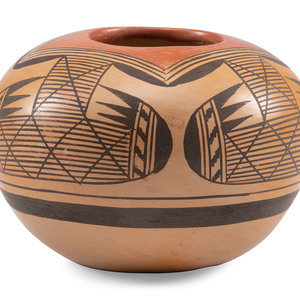 Fannie Nampeyo
(Hopi, 1900-1987)
Pottery