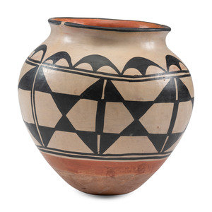 Kewa Pottery Jar mid 20th century with 3477e4