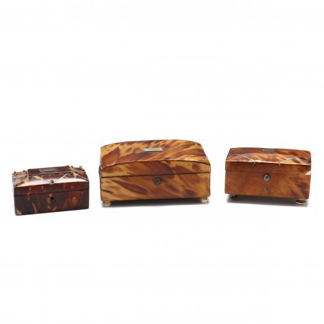 THREE ENGLISH TORTOISE SHELL TRINKET 347953