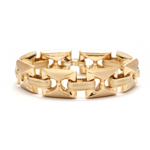 GOLD LINK BRACELET Bracelet comprised 3479f0