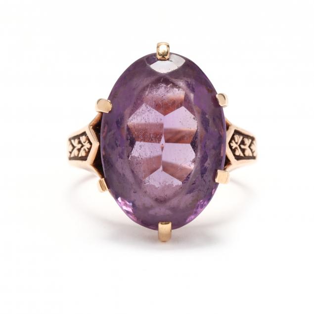 ANTIQUE GOLD AND AMETHYST RING 347a47