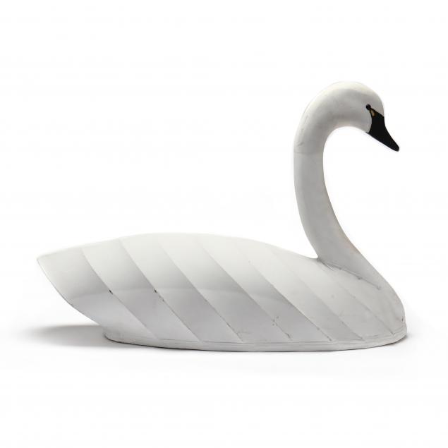 LARGE CANVAS OVER WIRE SWAN DECOY,