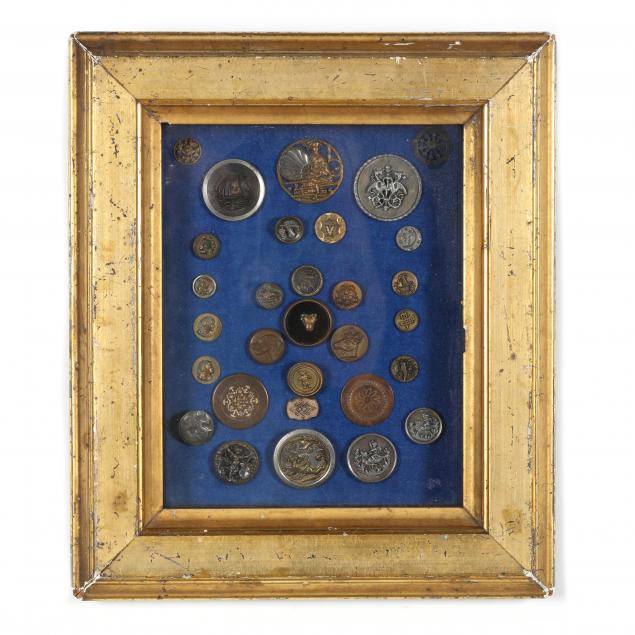 ANTIQUE FRAME WITH DECORATIVE BUTTON