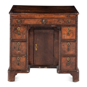 A George II Walnut Kneehole Desk 18th 34573d