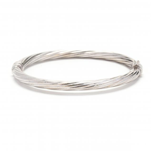 WHITE GOLD BANGLE BRACELET The 3457c9