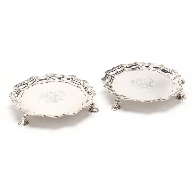 A PAIR OF GEORGE II SILVER WAITERS 3458d1