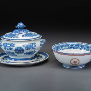 A Chinese Export Blue Fitzhugh 345975