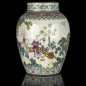 A Chinese Famille Rose Porcelain 345a69