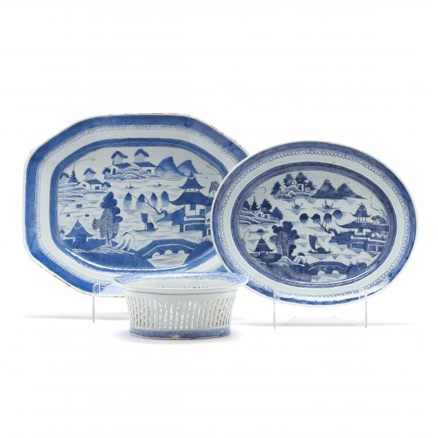 CHINESE CANTON BLUE AND WHITE PORCELAIN