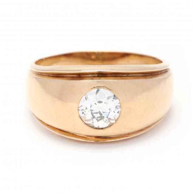GENT S GOLD AND DIAMOND RING  345d1c